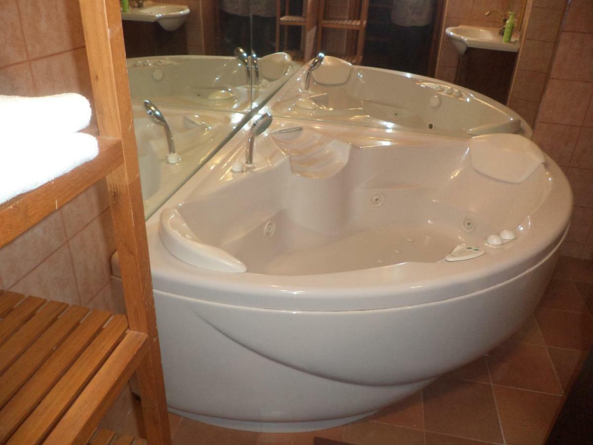 Jacuzzi Quo Vadis Apartment Rome Exterior photo